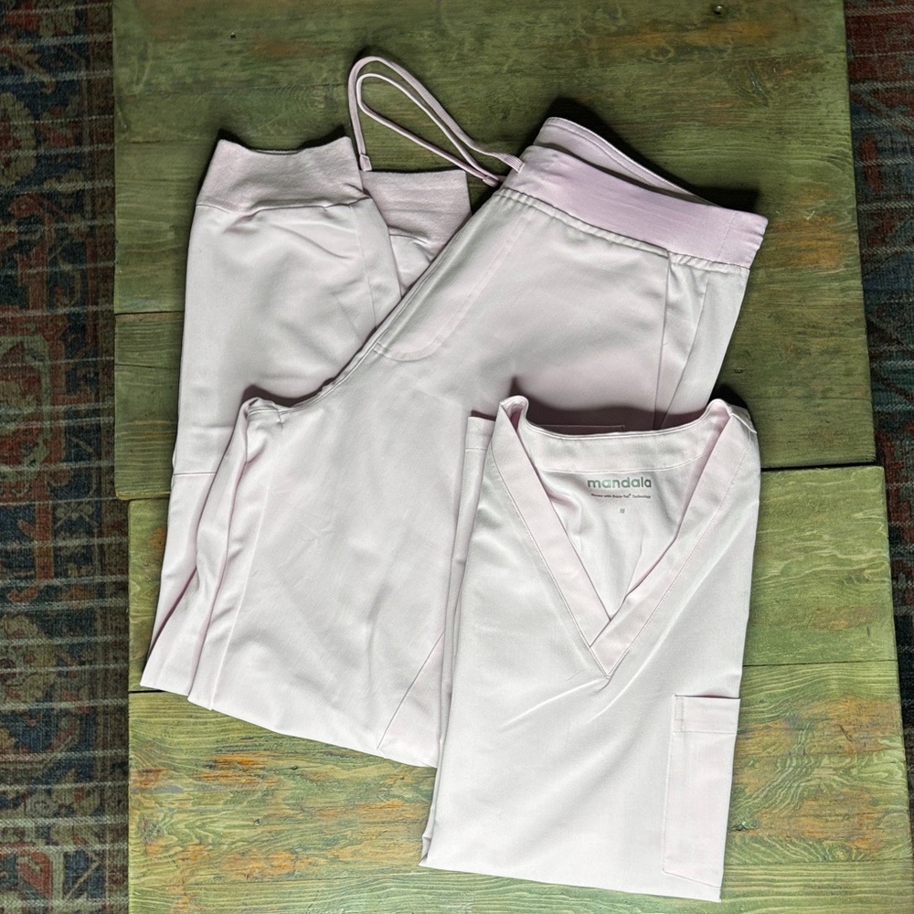 Mandala Light Pink Scrub Set